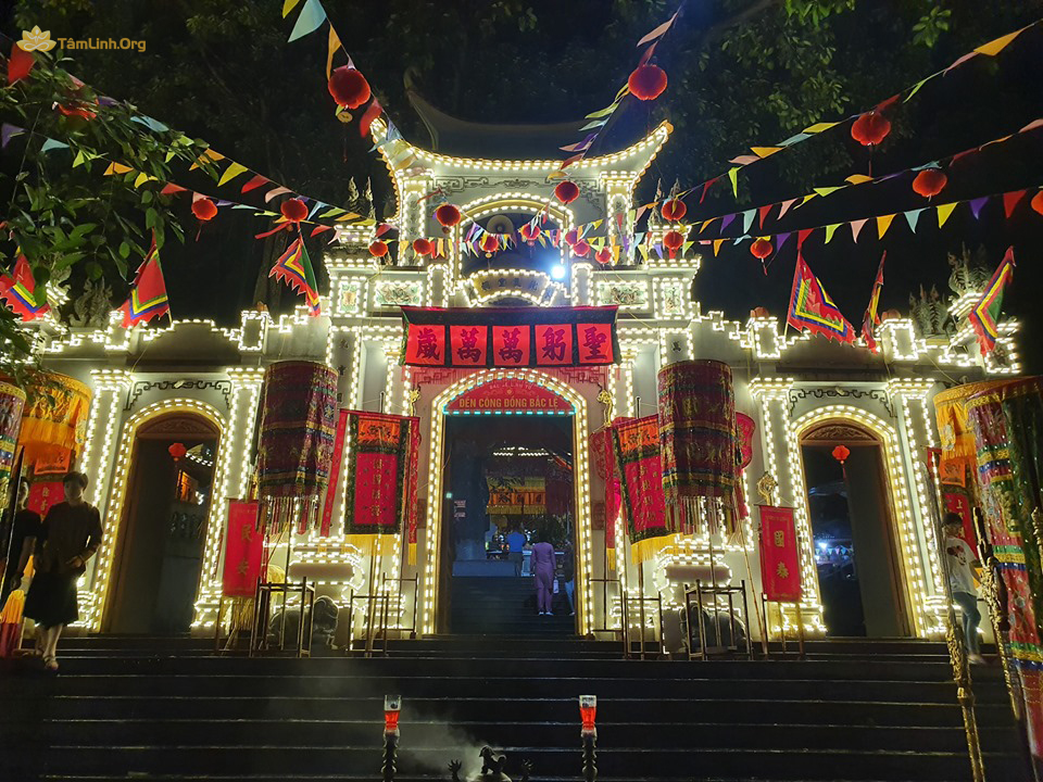 Một vài lưu ý khi đến đây