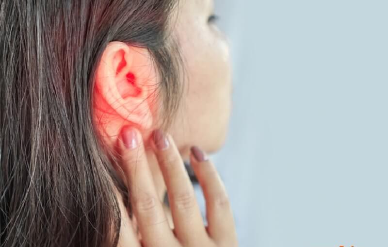 Nóng tai phải ở nam và nữ