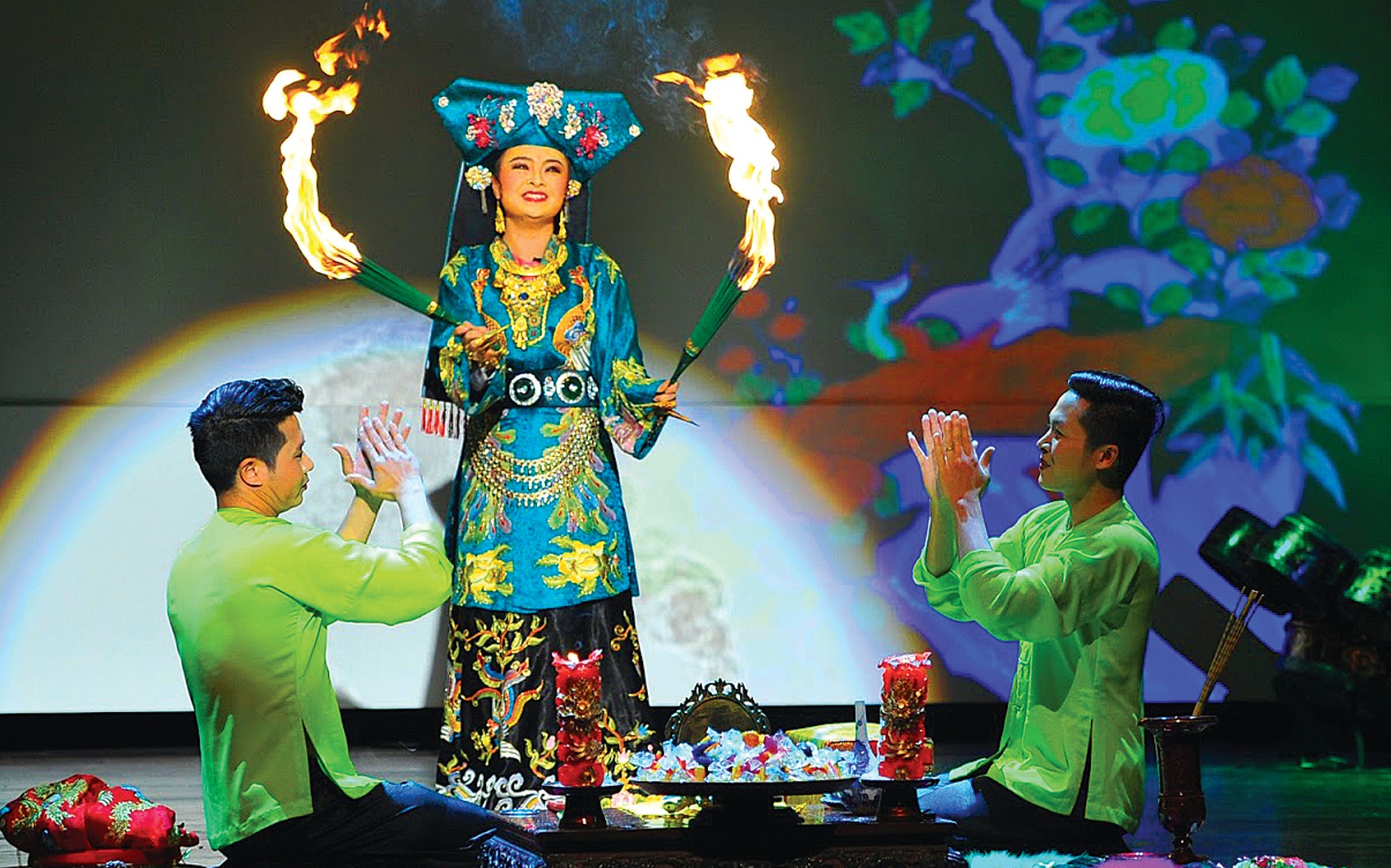 hầu đồng là gì