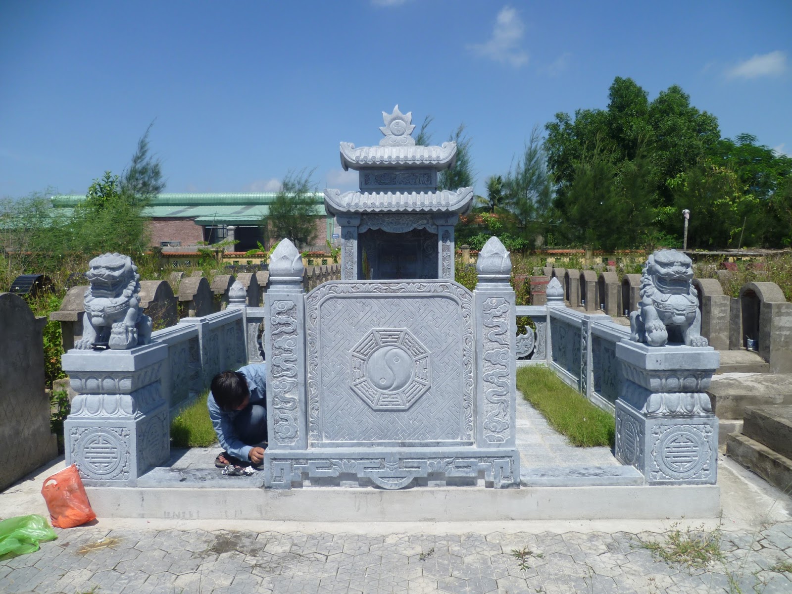 Chi tiết văn khấn tạ mộ mới xây xong